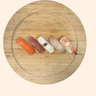 B03 Bandeja nigiri variado