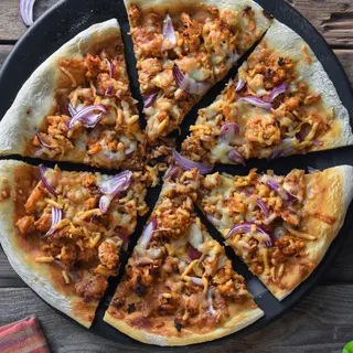 Pizza De Pollo Y Ternera