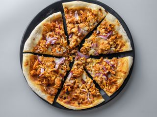 Pizza De Pollo Y Ternera