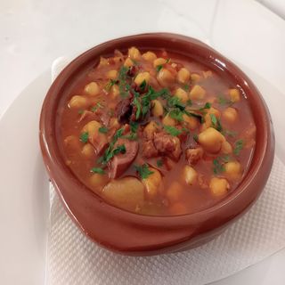 Menudo con garbanzos