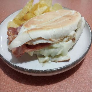 Montadito giraldillo