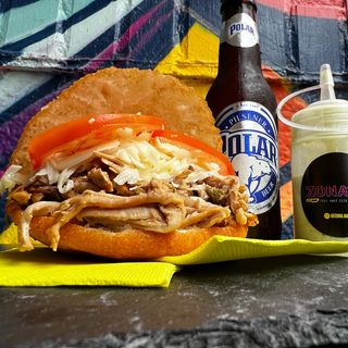 Arepa de pernil