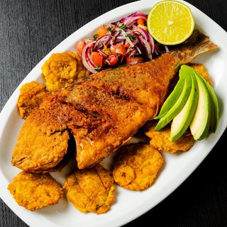 DORADA CON PATACONES