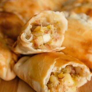 Empanada de provolone y puerros