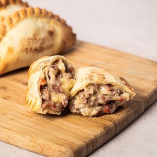 Empanada de Panceta y queso