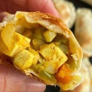 Empanada vegana de verduras y tofu