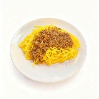 Tallarines con ternera picada