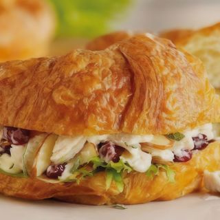 Croissant de atún full