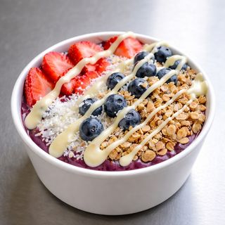 White Crunch Açaí Bowl