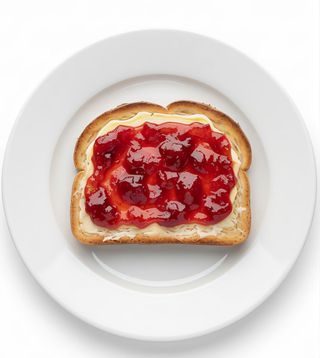 Media Tostada De Mantequilla Y Mermelada