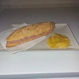Bocadillo de atún