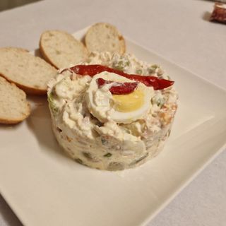 Ensaladilla rusa de la yaya Paca