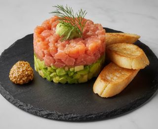 Tartar De Salmón Con Aguacate