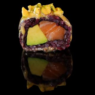 Uramaki pisutachio sake roll (4pzs)