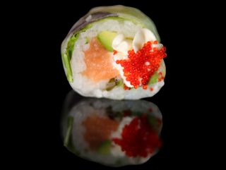 Spring roll cheese salmón 8pzs