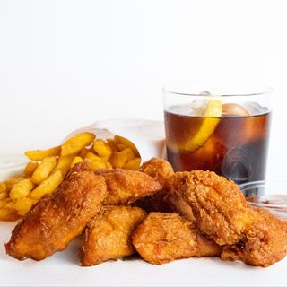 Combo 6 Spicy Nuggets de Pollo Frito