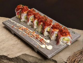 Sushi roll iberico fusion uramaki