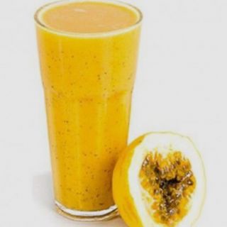 Jugo de maracuyá con agua
