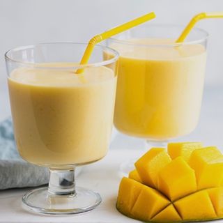 Jugo de mango con leche