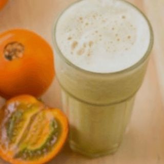 Jugo de lulo con leche