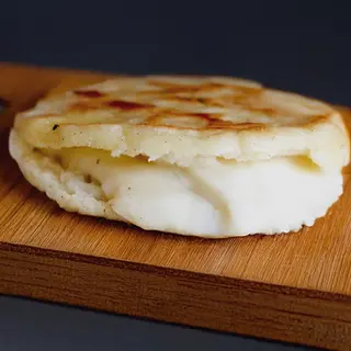 Arepa Rellena De Queso (1 Ud.)