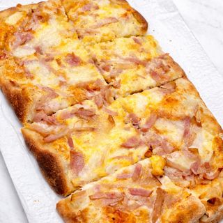 Pinsa carbonara (30 cm.)