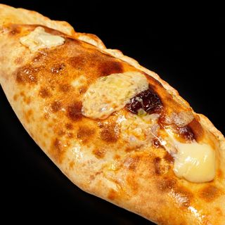 PIZZA CALZONE
