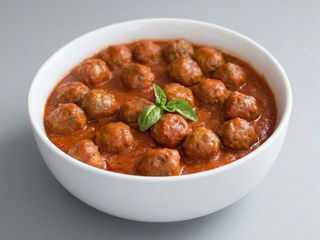 Albondigas en Salseo