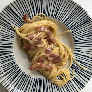 Spaghetti alla Carbonara con Trufa negra