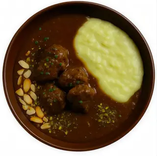 Carrillera Ternera Y Frutos Secos Con Patata Parmentier