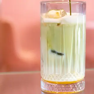 Ice Matcha latte de maracuyá
