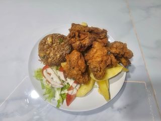 Mostrito De Pollo Broster