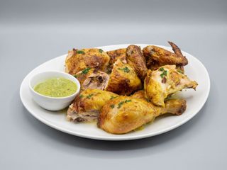 Medio Pollo Al Carbón