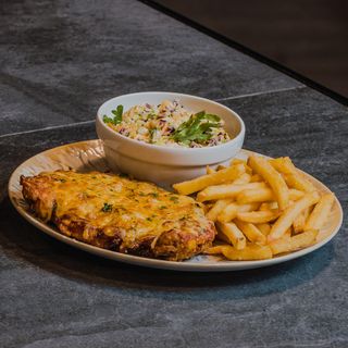 Milanesa de Pollo (con 2 guarniciones a elegir)