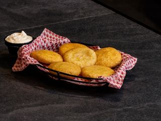 Ración De Arepitas Con Nata (6 Uds.)