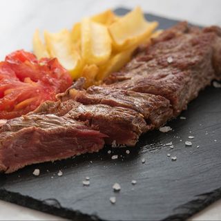 Entrecot de Ternera (con 2 guarniciones a elegir)