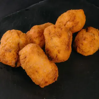 Croquetes De Xistorra I Ou Ferrat (6 Uds.) / Croquetas de Txistorra y Huevo Frito