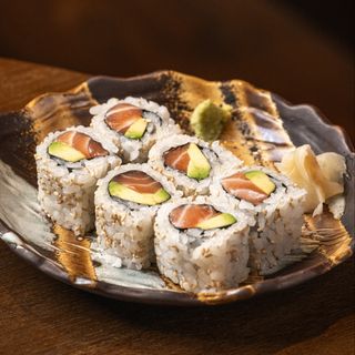 Salmón Uramaki (6 Uds.)