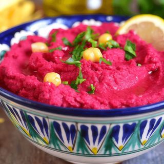 Hummus Con Remolacha