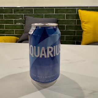 Aquarius limón