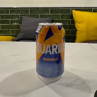 Aquarius naranja