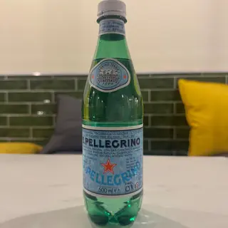 Agua con gas