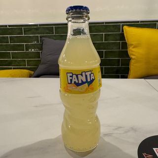 Fanta limón