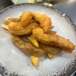 Finger de pollo con patatas y salsa de miel mostaza