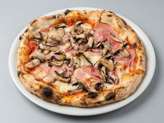 Pizza prosciutto e funghi