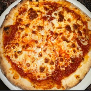 Pizza bolognese