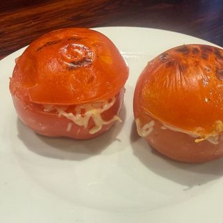 Tomates al horno con queso