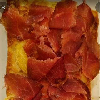 Queso brie con jamón ibérico