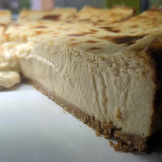 Porción tarta Kinder Bueno