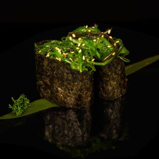 GUNKAN WAKAME